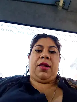 Laura-Hernandez online show from February 2026 03:40:02 PM