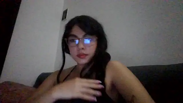 Kiri Cutee online show from January 2025 05:00:02 AM