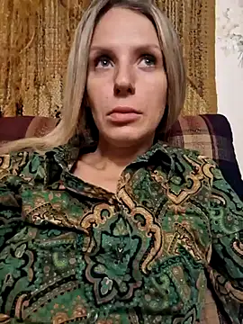 Snapshot of YourJuliena chatting on December 2024 07:51:01 PM YourJuliena online show from December 2024 07:51:01 PM