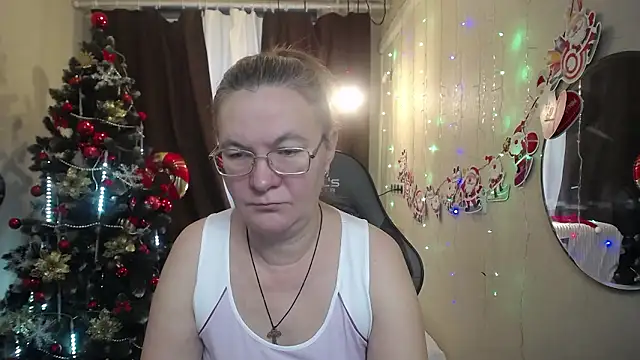 Snapshot of HolyMilfa chatting on December 2024 07:27:02 AM HolyMilfa online show from December 2024 07:27:02 AM