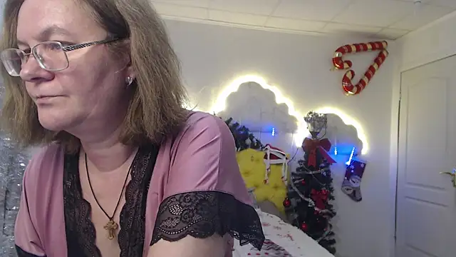 Snapshot of HolyMilfa chatting on January 2025 02:14:02 PM HolyMilfa online show from January 2025 02:14:02 PM