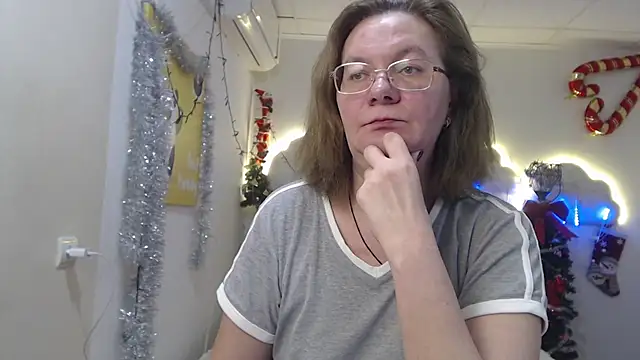 Snapshot of HolyMilfa chatting on January 2025 02:08:02 PM HolyMilfa online show from January 2025 02:08:02 PM