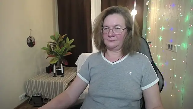 Snapshot of HolyMilfa chatting on January 2025 04:41:01 PM HolyMilfa online show from January 2025 04:41:01 PM