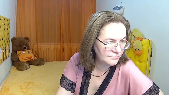 Snapshot of HolyMilfa chatting on February 2025 02:02:01 PM HolyMilfa online show from February 2025 02:02:01 PM