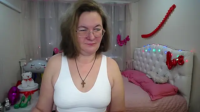 Snapshot of HolyMilfa chatting on February 2025 07:37:02 AM HolyMilfa online show from February 2025 07:37:02 AM