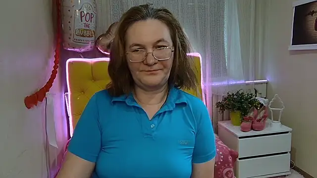 Snapshot of HolyMilfa chatting on March 2025 11:01:02 AM HolyMilfa online show from March 2025 11:01:02 AM