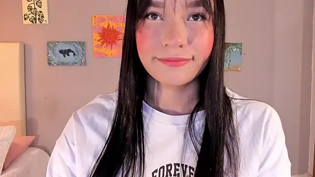 Maia W10 online show from April 2026 12:21:01 PM