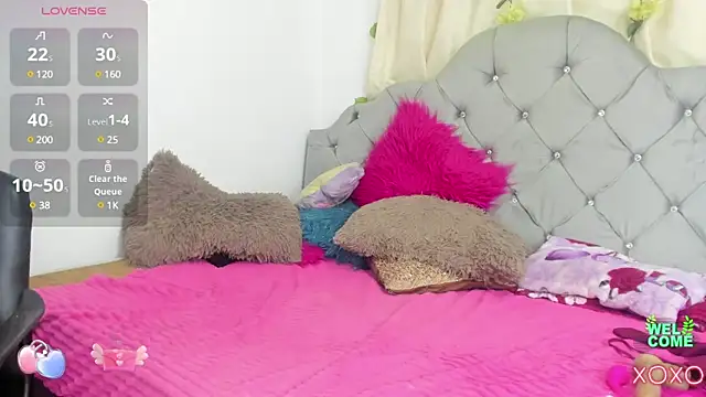 Snapshot of lubigtits chatting on December 2024 03:02:01 PM lubigtits online show from December 2024 03:02:01 PM