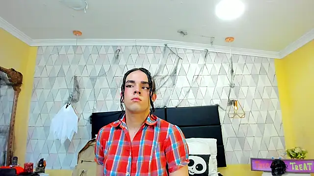 JustinePerry online show from October 2025 03:40:01 AM