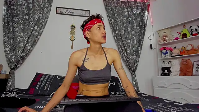 megan 100 online show from September 2025 07:05:01 PM