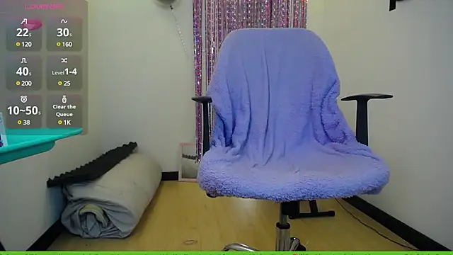 Snapshot of 911Calling chatting on February 2025 02:50:01 AM 911Calling online show from February 2025 02:50:01 AM