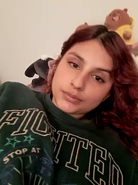 Snapshot of Luu_Princess chatting on December 2024 02:43:02 AM Luu Princess online show from December 2024 02:43:02 AM