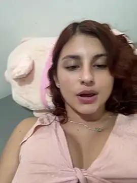 Snapshot of Luu_Princess chatting on March 2025 11:12:01 PM Luu Princess online show from March 2025 11:12:01 PM