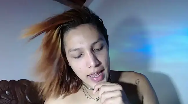 alexandra lorens online show from February 2025 04:15:02 PM