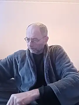 Snapshot of BesterJunge45 chatting on February 2025 07:06:02 AM BesterJunge45 online show from February 2025 07:06:02 AM