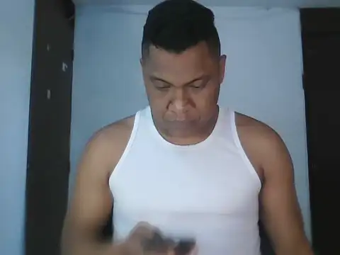 Snapshot of latinblack01 chatting on November 2025 02:50:02 PM latinblack01 online show from November 2025 02:50:02 PM