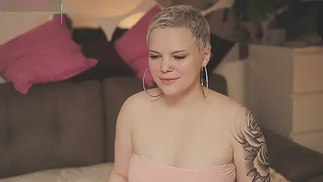 LikaBerry1 online show from November 2025 05:06:01 AM