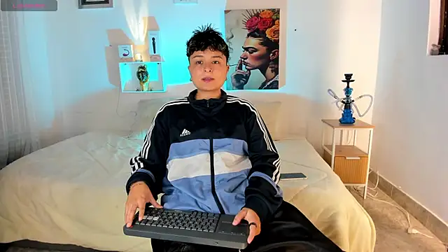 Snapshot of ZuryRamirez_ chatting on July 2026 08:11:02 PM ZuryRamirez online show from July 2026 08:11:02 PM