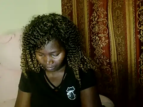 Sexxy prity25 online show from March 2025 06:58:01 PM