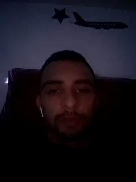 Snapshot of Hazembahloul chatting on November 2025 11:32:01 PM Hazembahloul online show from November 2025 11:32:01 PM