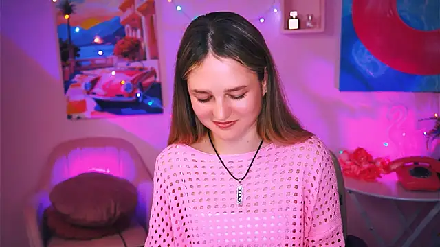 Snapshot of DeboraLarson chatting on December 2024 09:57:01 AM DeboraLarson online show from December 2024 09:57:01 AM