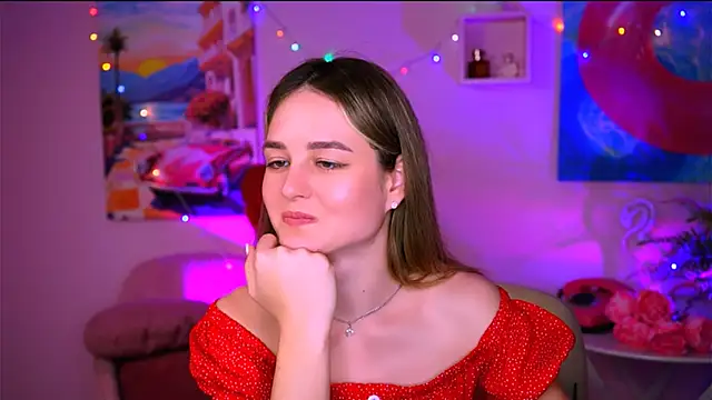 Snapshot of DeboraLarson chatting on February 2025 07:12:01 AM DeboraLarson online show from February 2025 07:12:01 AM