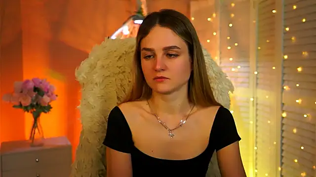 Snapshot of DeboraLarson chatting on February 2026 03:35:01 AM DeboraLarson online show from February 2026 03:35:01 AM