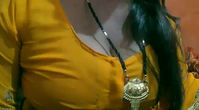 Snapshot of LOVE-SUSHILA chatting on February 2025 08:43:01 AM LOVE-SUSHILA online show from February 2025 08:43:01 AM