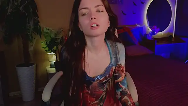 likeamoss online show from October 2025 02:17:02 PM