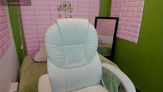 Bonnieshyy online show from January 2025 04:57:01 PM