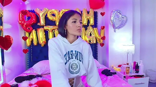 Tifanny noa online show from February 2025 03:21:01 PM