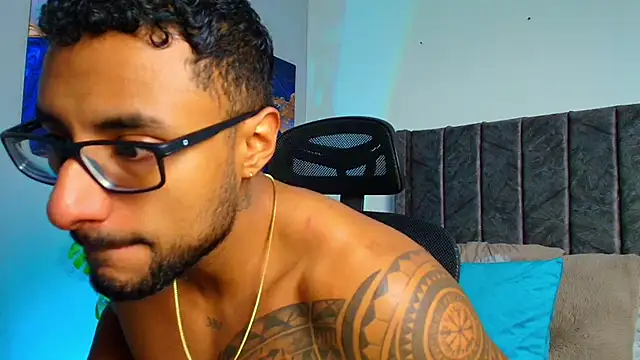 LiamGarcia1 online show from September 2025 12:40:02 PM