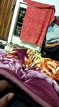 Snapshot of pintuS40 chatting on January 2025 11:39:02 PM pintuS40 online show from January 2025 11:39:02 PM