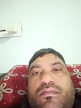 Snapshot of pintuS40 chatting on January 2026 11:51:01 PM pintuS40 online show from January 2026 11:51:01 PM