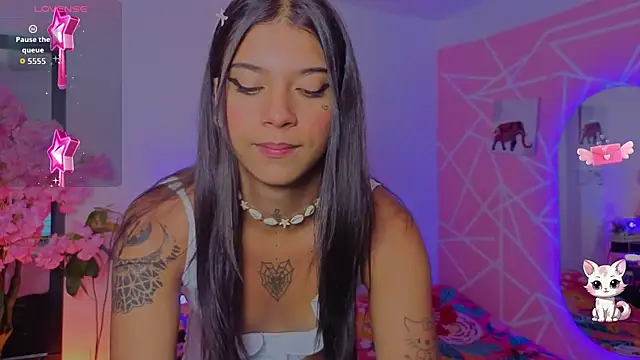 CoralRigan online show from November 2025 03:38:02 AM