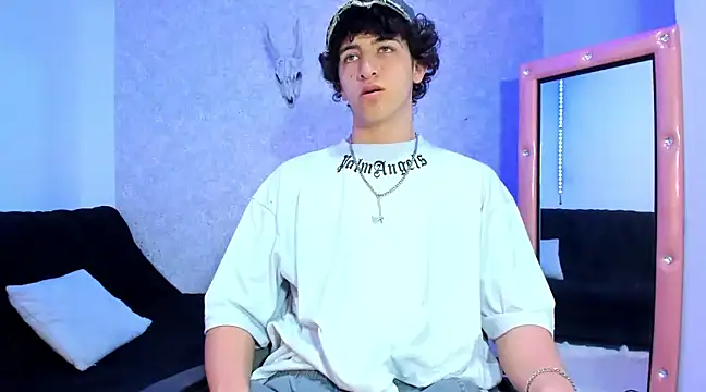 Kerverr  online show from December 2024 06:24:02 AM