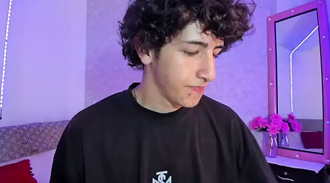 Kerverr  online show from January 2025 12:55:02 AM