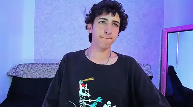 Kerverr  online show from March 2025 12:15:02 AM