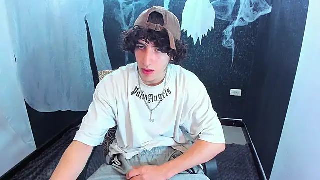 Kerverr  online show from October 2025 05:47:02 PM