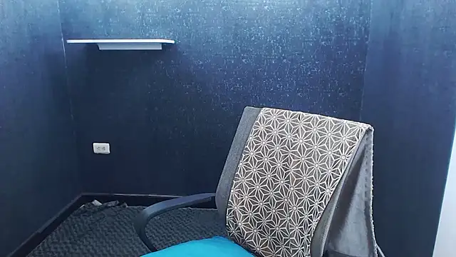 Kerverr  online show from November 2025 02:18:01 PM