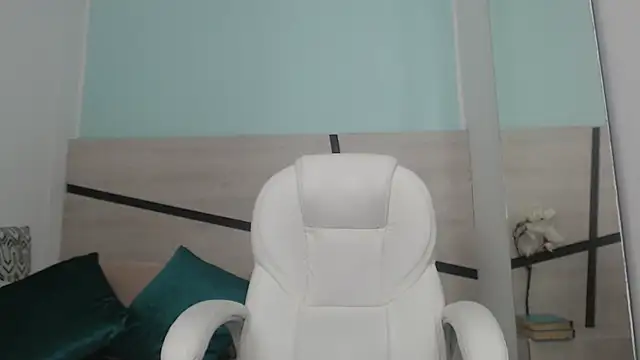 sussy leon online show from January 2025 12:26:01 PM