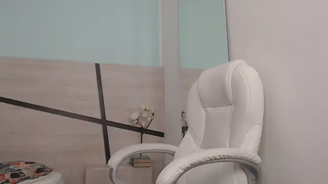 sussy leon online show from January 2025 06:32:01 PM