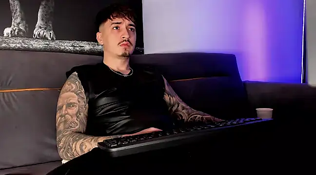 Snapshot of uptomatty chatting on February 2025 06:17:02 AM uptomatty online show from February 2025 06:17:02 AM