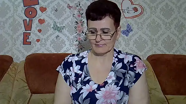 Snapshot of PaulaGolden chatting on May 2026 06:15:02 PM PaulaGolden online show from May 2026 06:15:02 PM