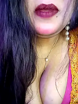 Suhanakhan00 online show from February 2025 05:53:01 AM