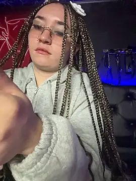 Sophie LS online show from February 2026 02:30:01 AM