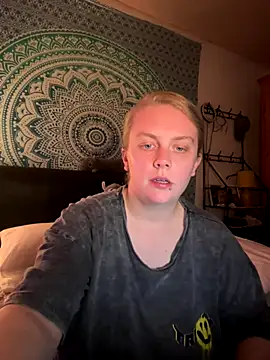 Snapshot of Vixen_Mistress_Ali chatting on November 2025 08:51:01 PM Vixen Mistress Ali online show from November 2025 08:51:01 PM