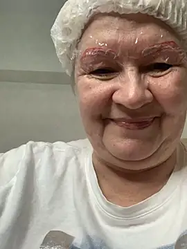 Laura Millf online show from January 2025 04:04:02 PM