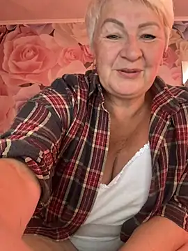 Snapshot of Laura_Millf chatting on June 2026 09:03:02 AM Laura Millf online show from June 2026 09:03:02 AM