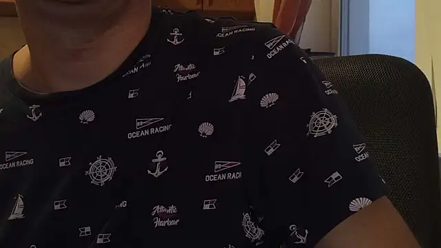 Snapshot of AlDON59 chatting on November 2025 01:33:02 PM AlDON59 online show from November 2025 01:33:02 PM